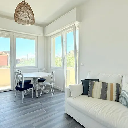 شقة Se169 - Senigallia, Trilocale Fronte Mare Con Aria Condizionata سينِغاليا