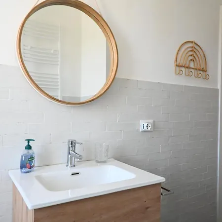 Se169 - Senigallia, Trilocale Fronte Mare Con Aria Condizionata *